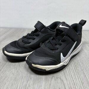 Nike Omni Multi-Court Toddler Sneakers Size 13C Black White Athletic Shoe